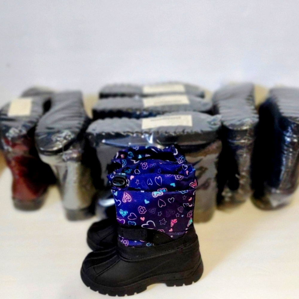 Snow boots
